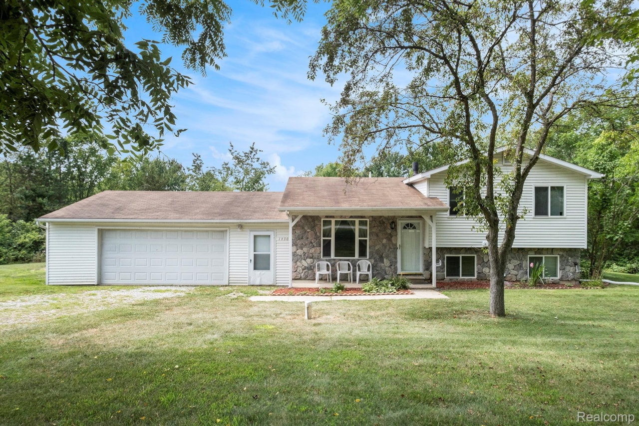 1490 Gage Rd Holly Township, MI 48442 | MLS 20261003128