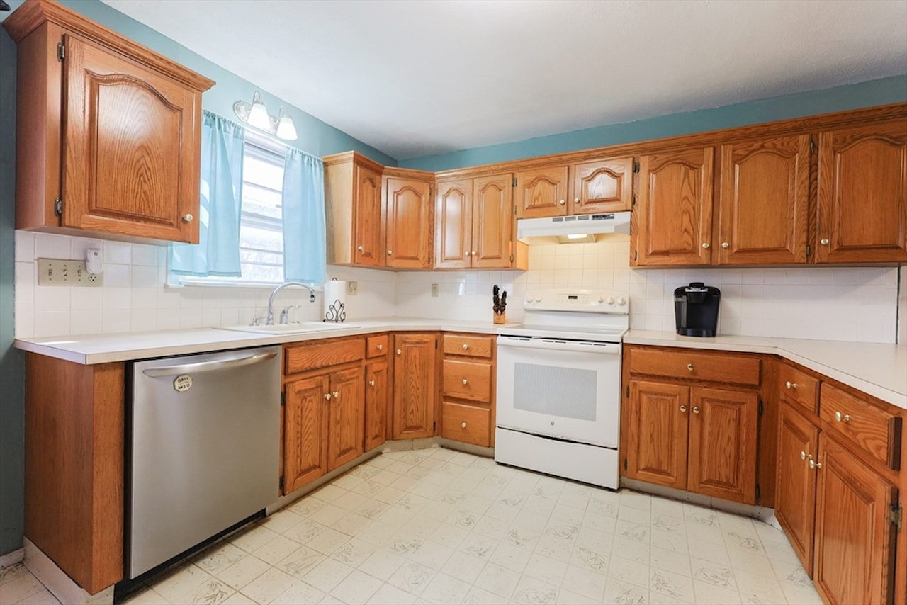 25 Haven Street Milford, MA 01757 | MLS 73469416