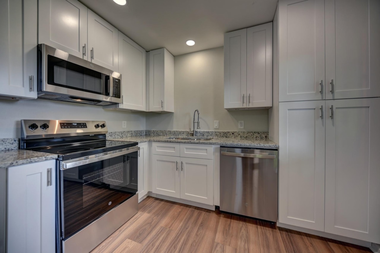 806 W Jefferson Street Brenham, TX 77833 | MLS 29167494