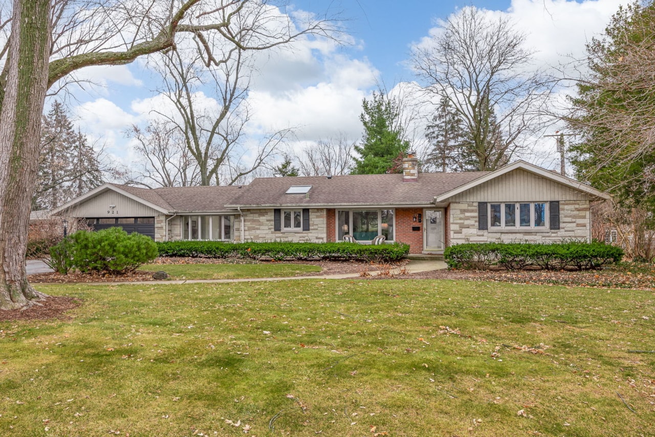 Address Withheld Downers Grove, IL 60516 | MLS 12536550