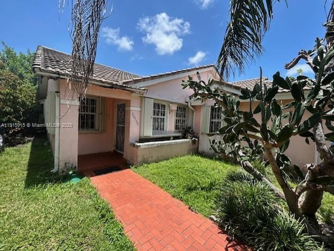 20739 SW 86th Ct Cutler Bay, FL 33189 | MLS A11915915