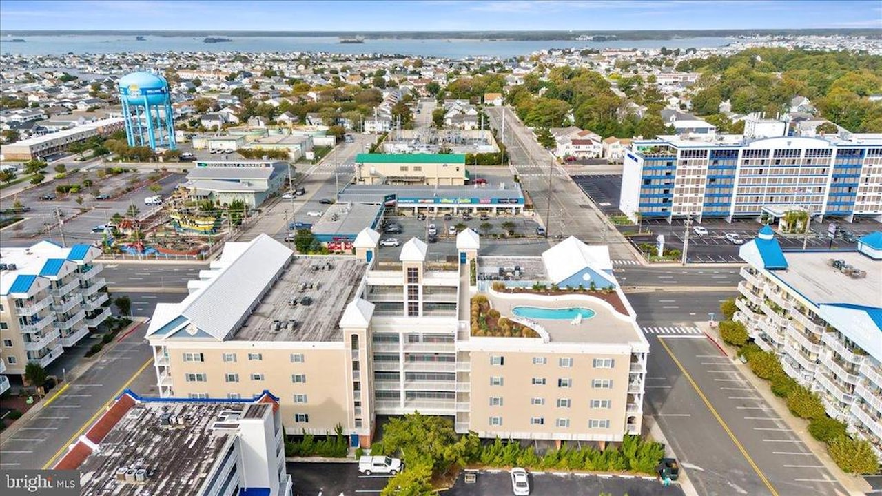 Seaside Retreat Real Estate for Sale - 13700 Coastal Hwy #302 in Ocean City Photo 39