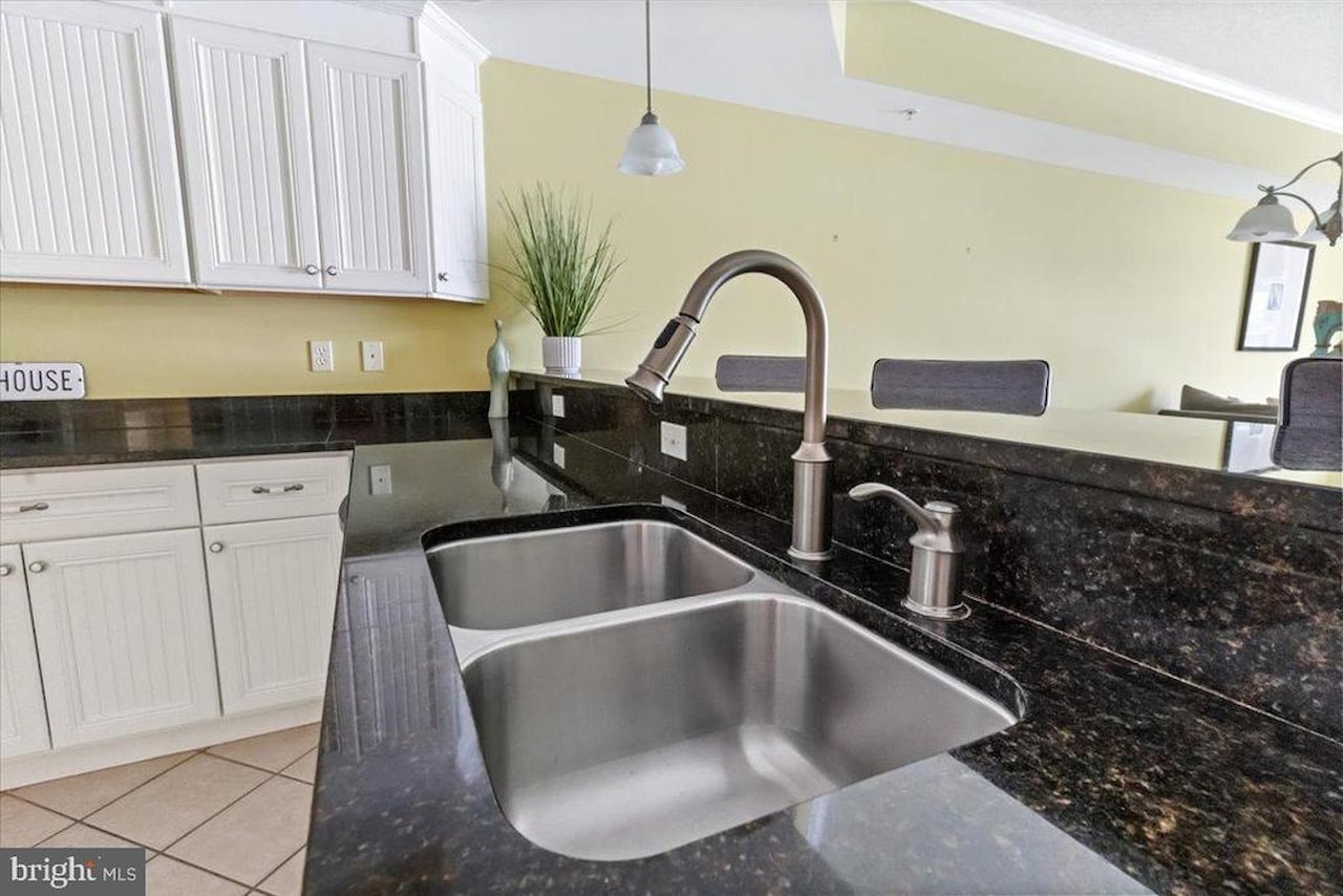 Seaside Retreat Real Estate for Sale - 13700 Coastal Hwy #302 in Ocean City Photo 14