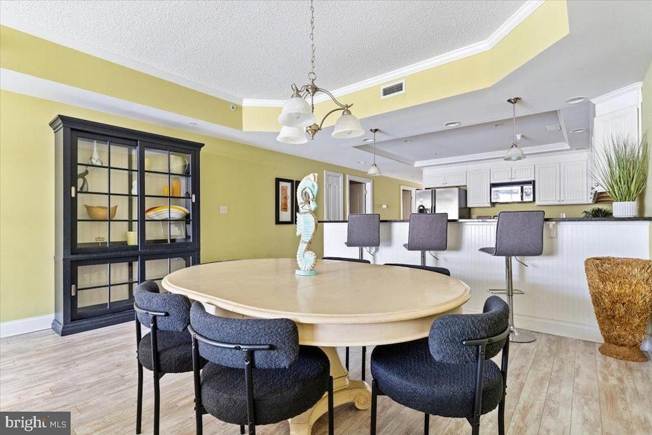 Seaside Retreat Real Estate for Sale - 13700 Coastal Hwy #302 in Ocean City Photo 6