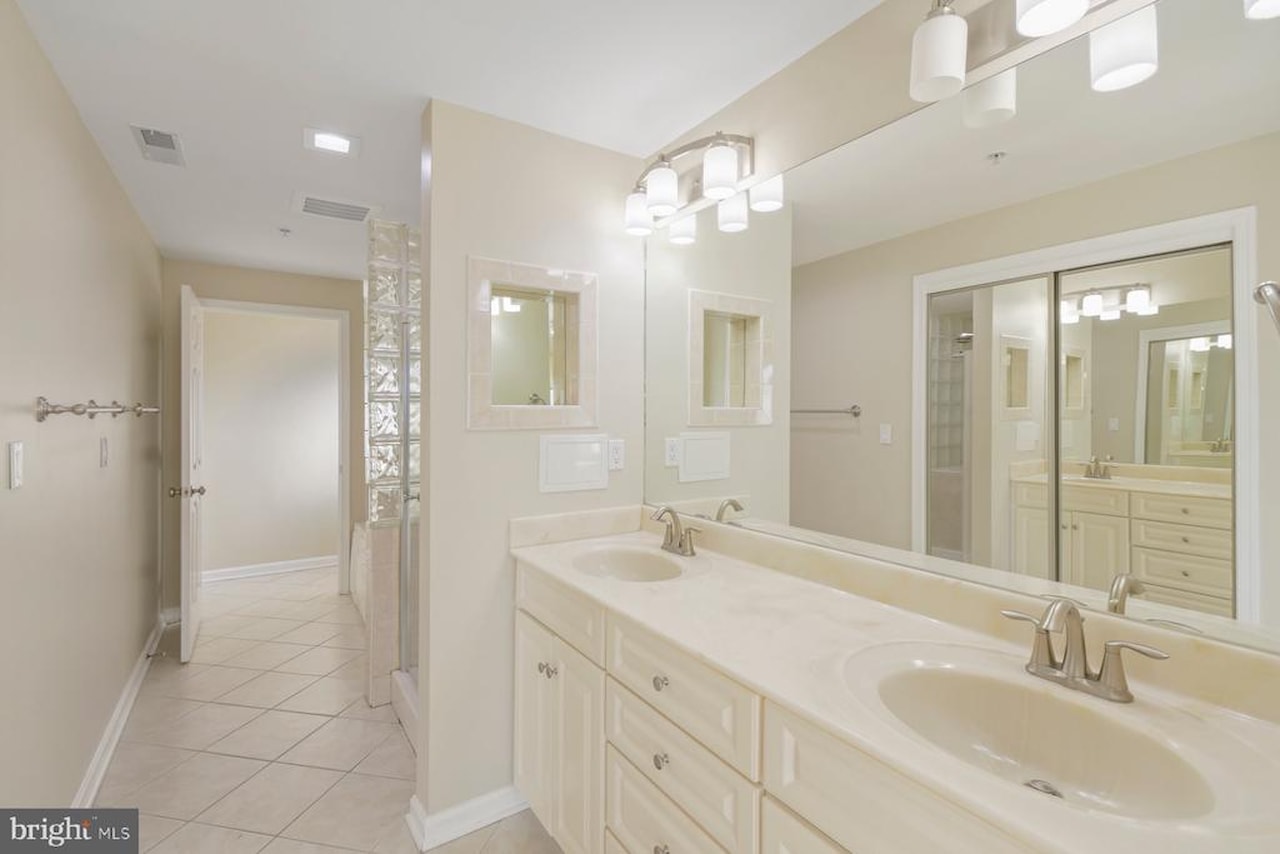 Thee Cori Noel Real Estate for Sale - 310 2nd St #101 in Ocean City Photo 16