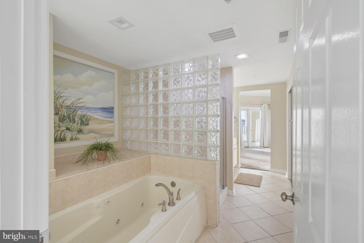 Thee Cori Noel Real Estate for Sale - 310 2nd St #101 in Ocean City Photo 18