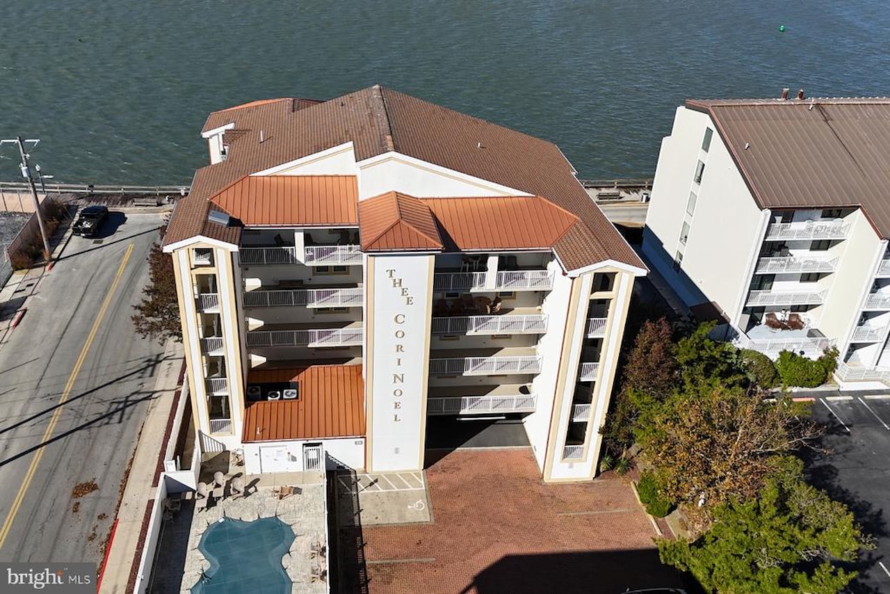 Thee Cori Noel Real Estate for Sale - 310 2nd St #101 in Ocean City Photo 3