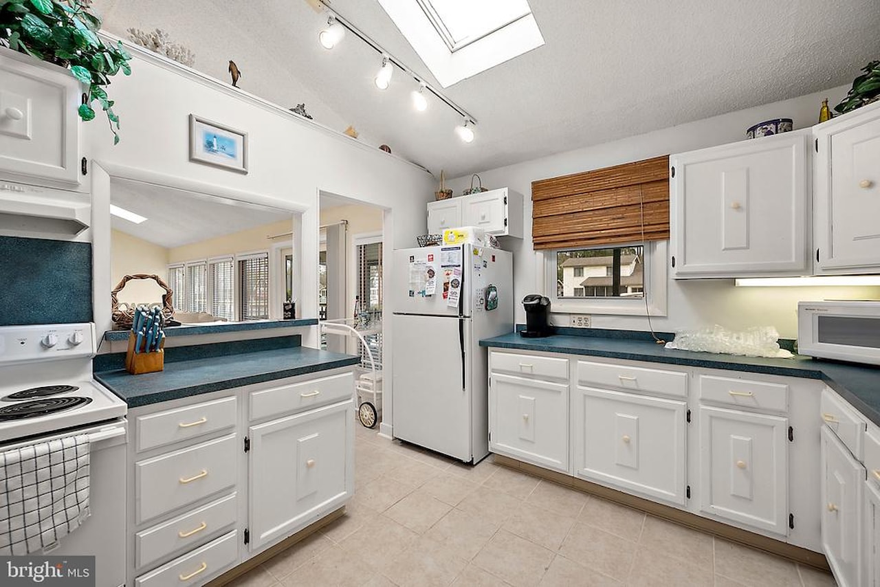  Real Estate for Sale - 354 Ocean Parkway in Berlin Photo 24