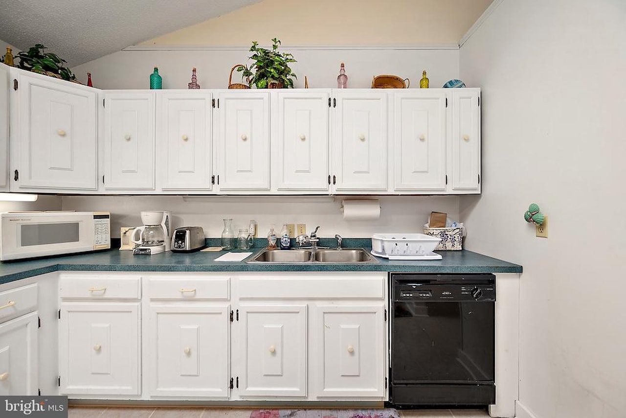  Real Estate for Sale - 354 Ocean Parkway in Berlin Photo 26