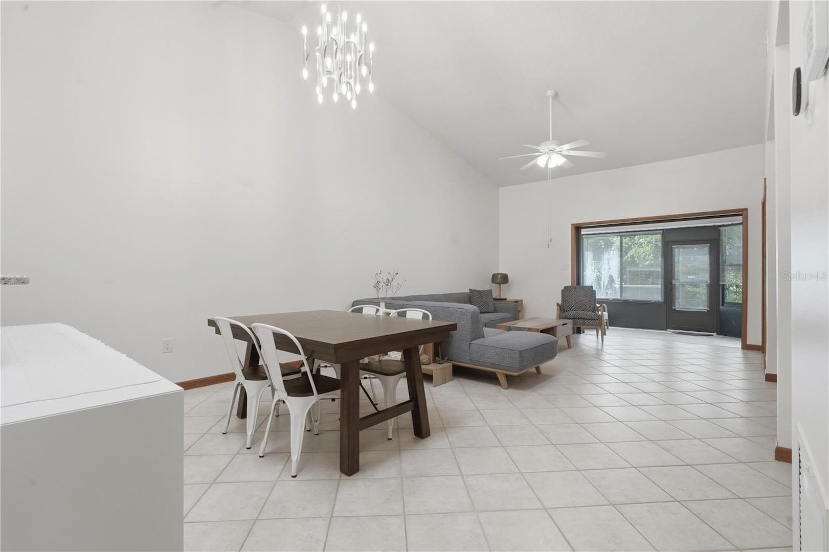 3764 Sawgrass Dr
              Titusville,  FL 32780 photo 8