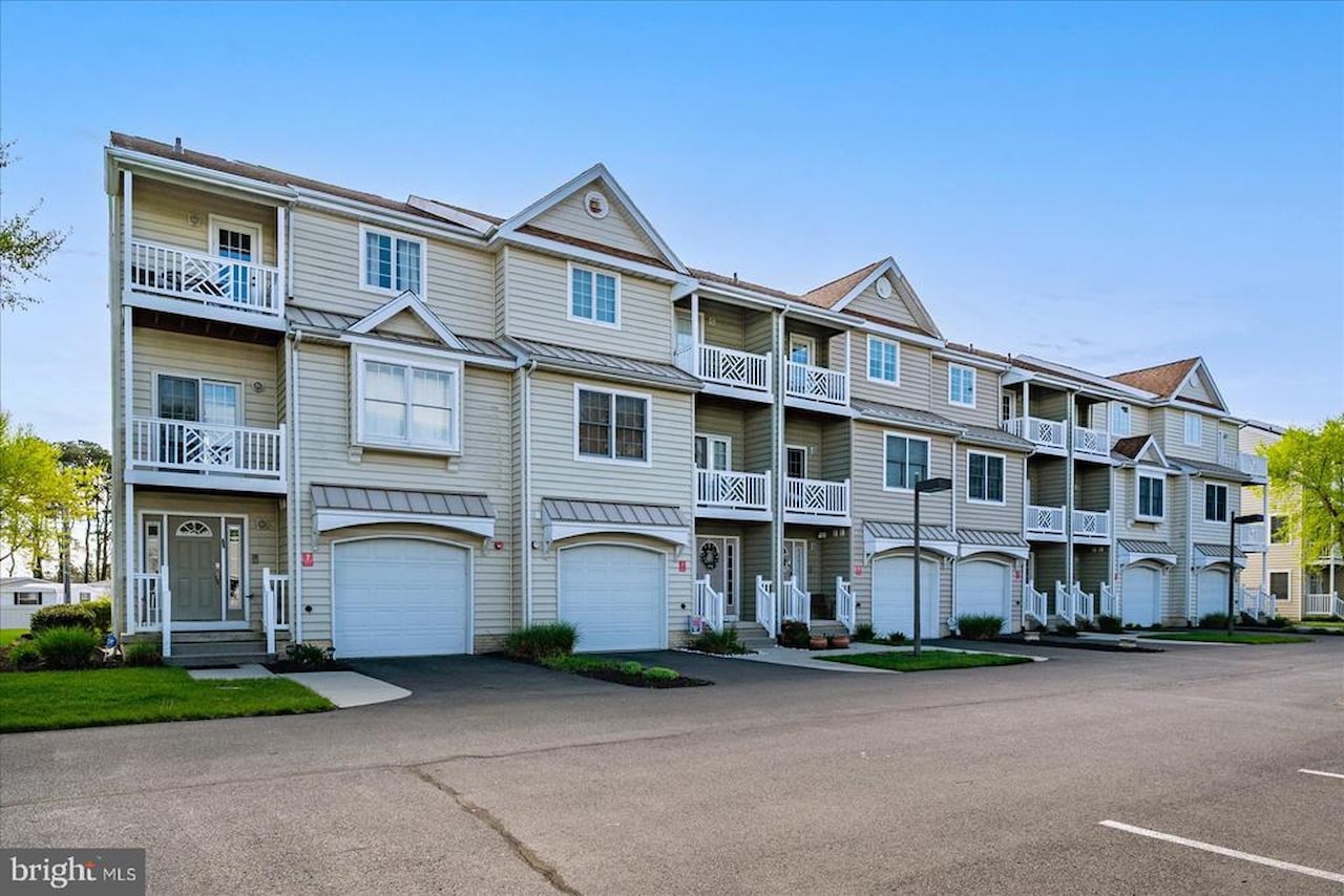 Sailors Watch Real Estate for Sale - 9823 Golf Course Rd #7 in Ocean City Photo 3