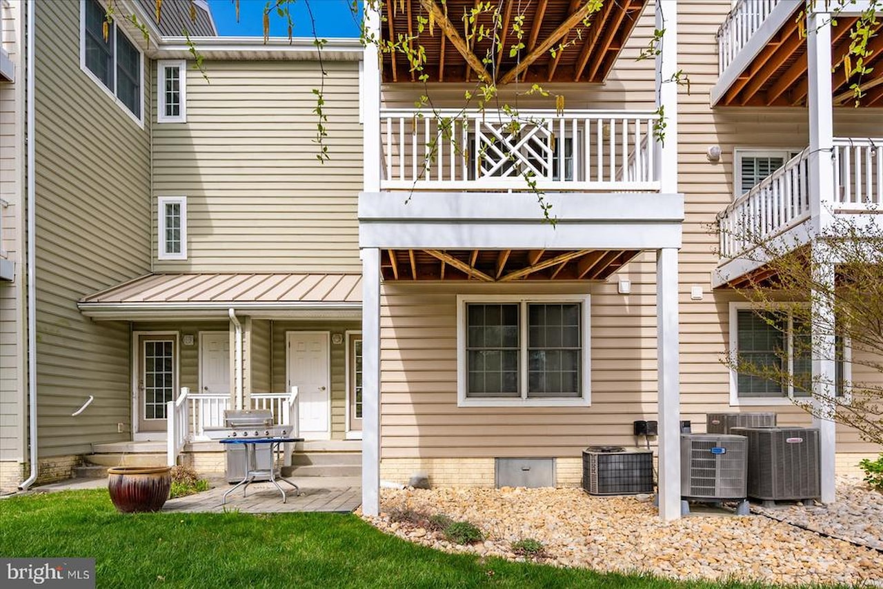 Sailors Watch Real Estate for Sale - 9823 Golf Course Rd #7 in Ocean City Photo 5