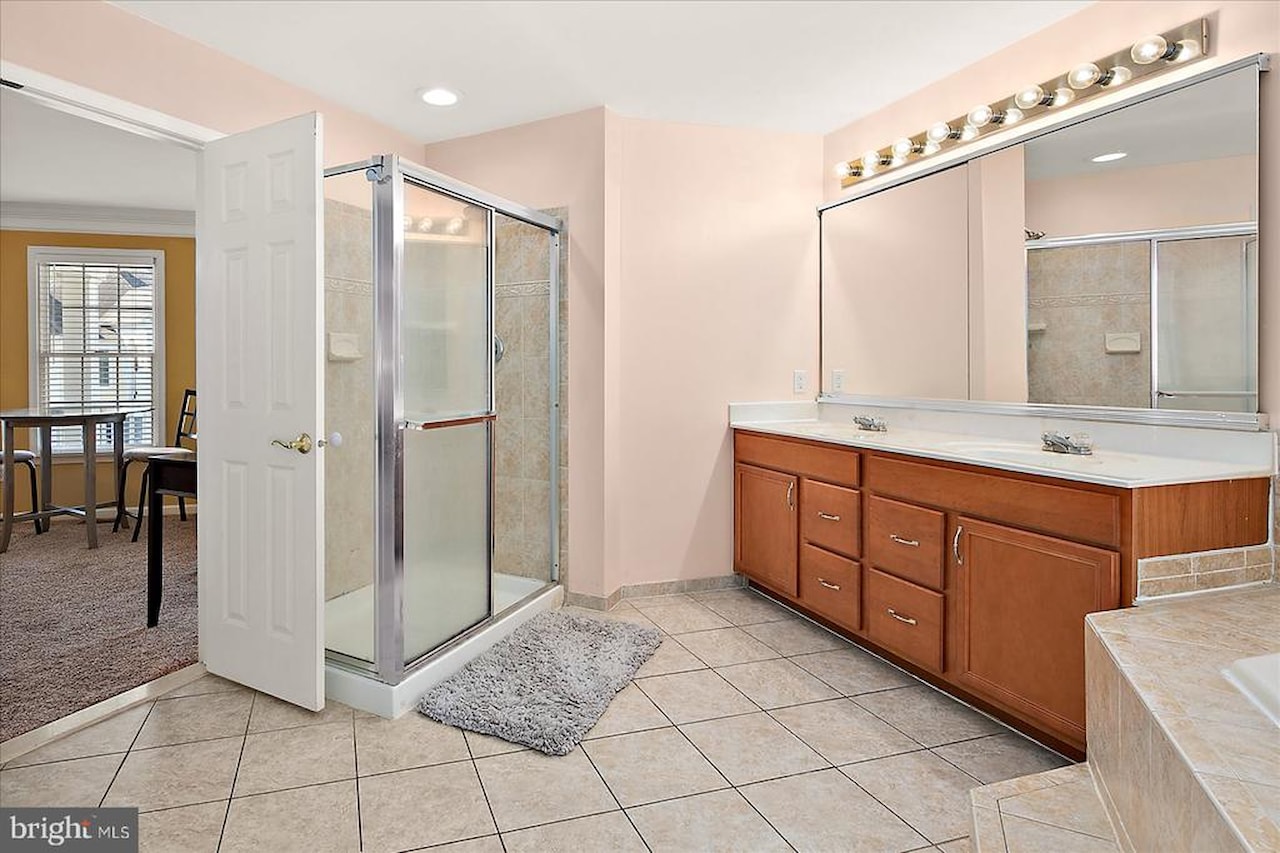  Real Estate for Sale - 12201 Ocean Vista Dr in Berlin Photo 39