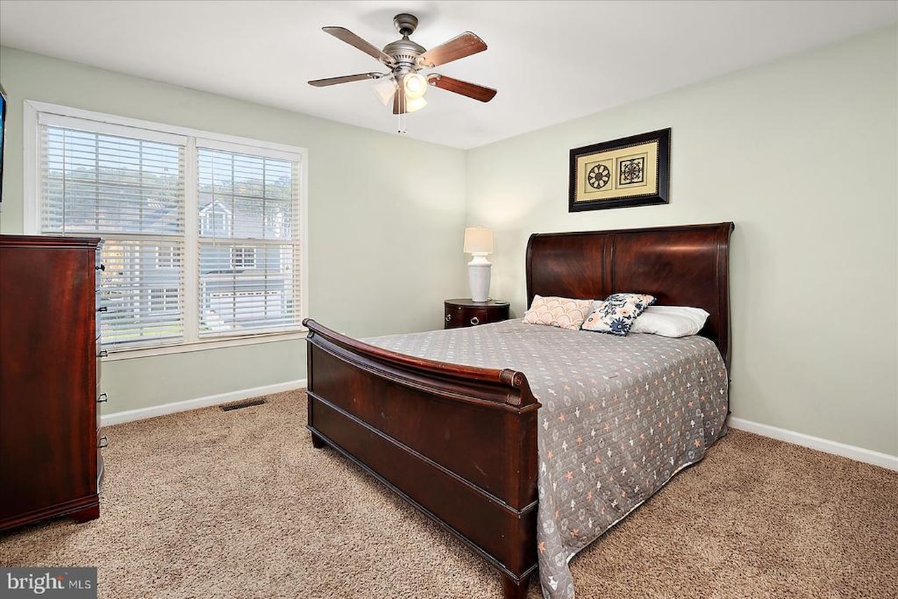  Real Estate for Sale - 12201 Ocean Vista Dr in Berlin Photo 41
