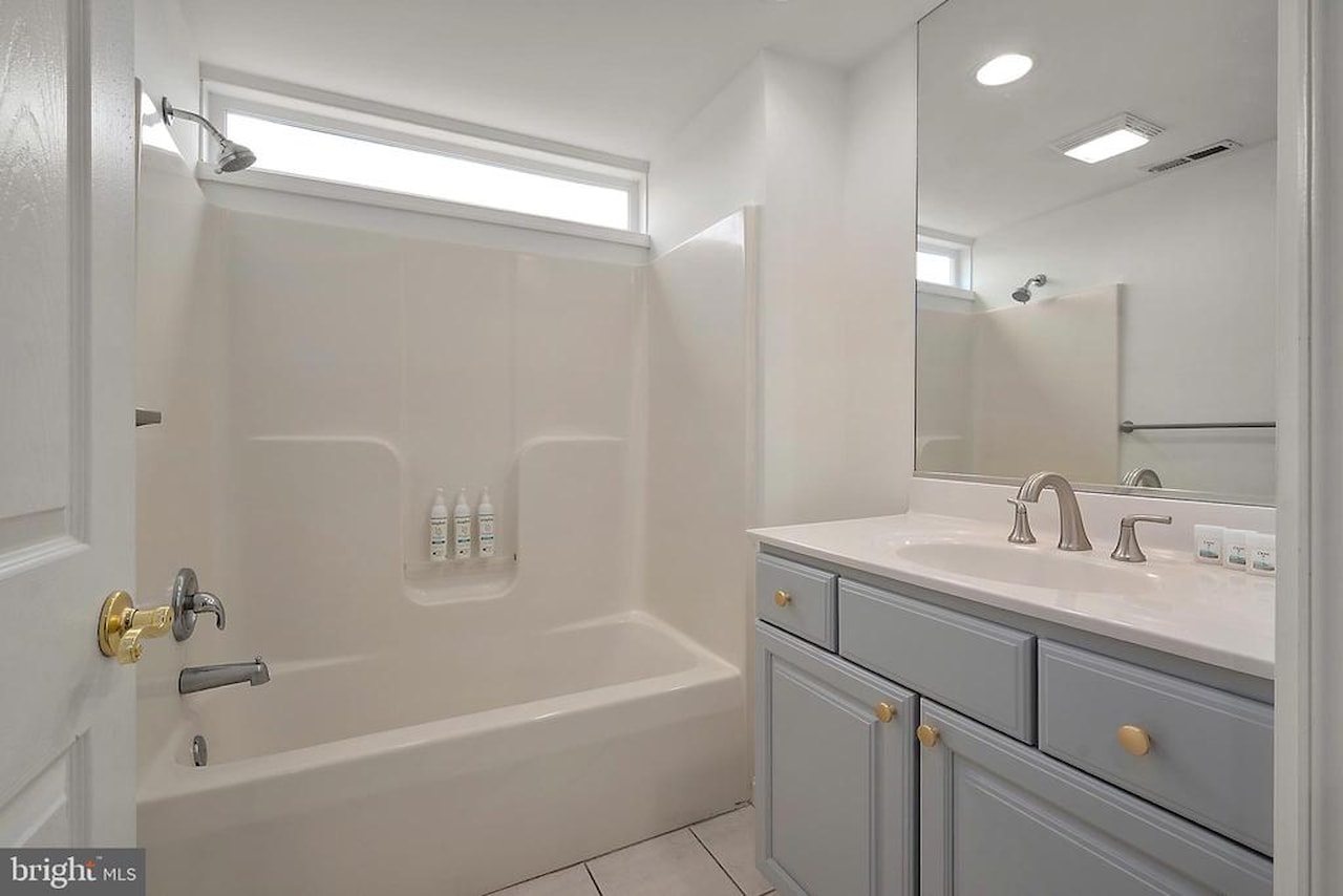 Sea Palms Real Estate for Sale - 14 45th St #403 in Ocean City Photo 38