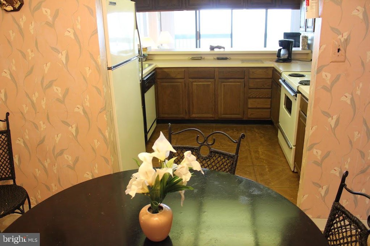 Century 1 Real Estate for Sale - 9900 Coastal Hwy #707 in Ocean City Photo 13