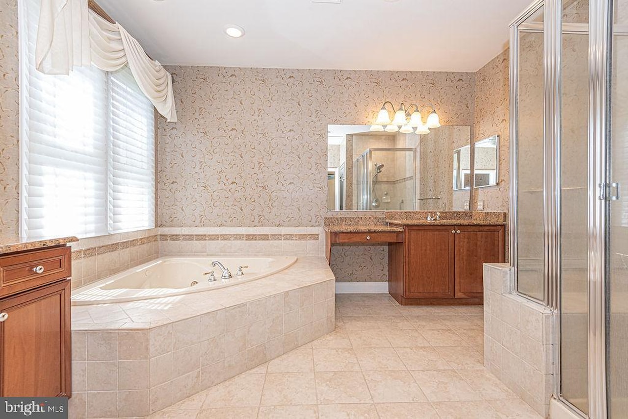  Real Estate for Sale - 11834 Man O War Ln in Berlin Photo 60