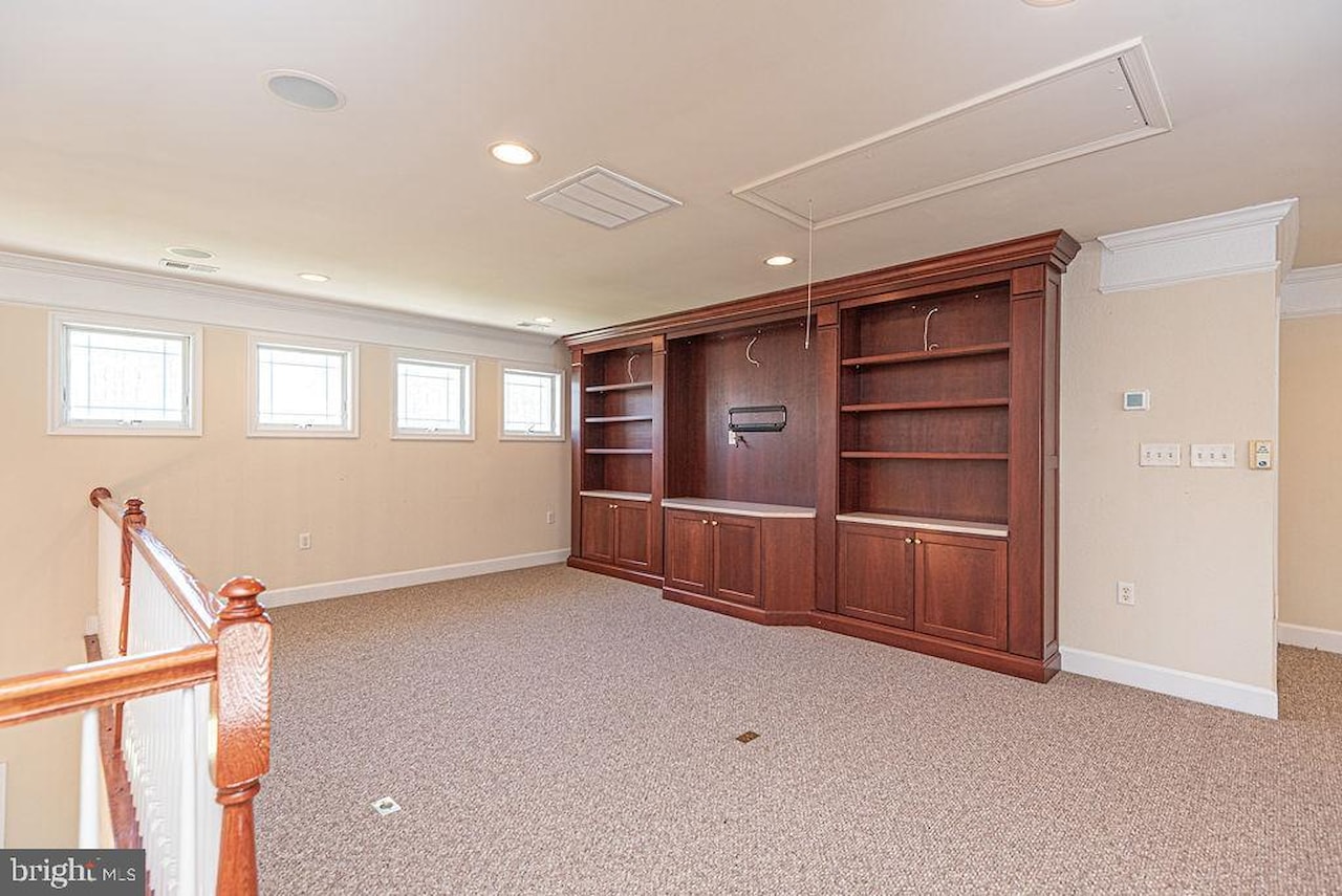  Real Estate for Sale - 11834 Man O War Ln in Berlin Photo 69