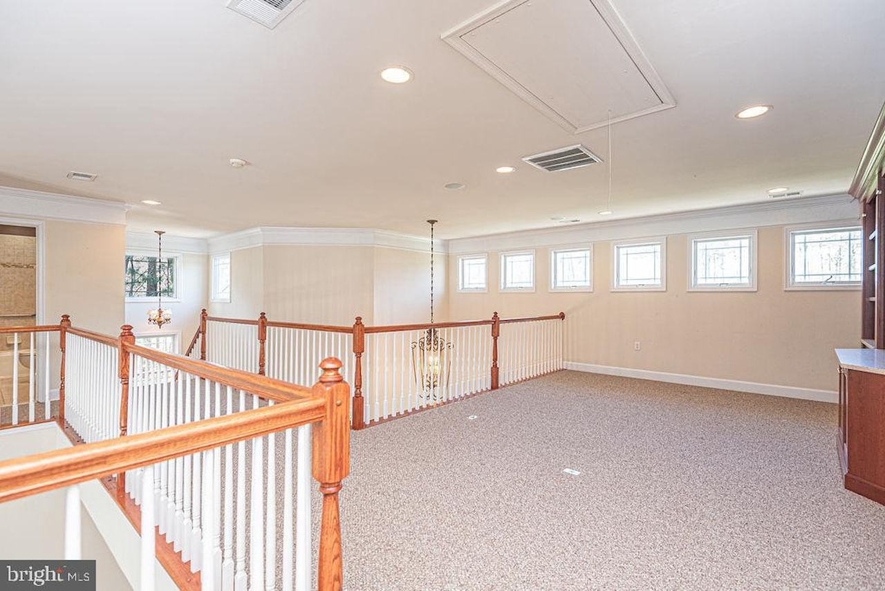  Real Estate for Sale - 11834 Man O War Ln in Berlin Photo 72