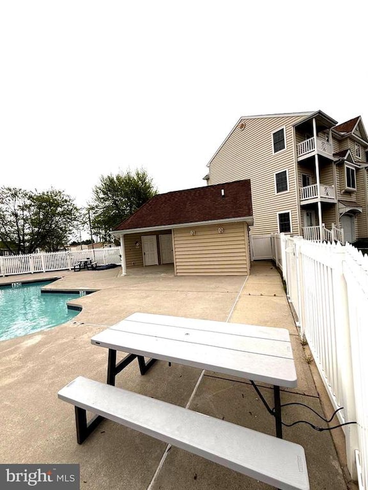Sailors Watch Real Estate for Sale - 9823 Golf Course Rd #20 in Ocean City Photo 12