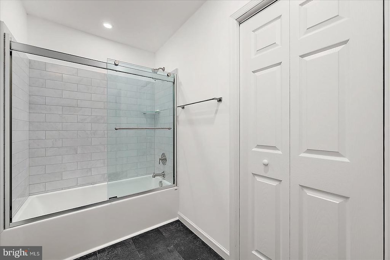 Lucayan Real Estate for Sale - 120 71st St #3 in Ocean City Photo 29