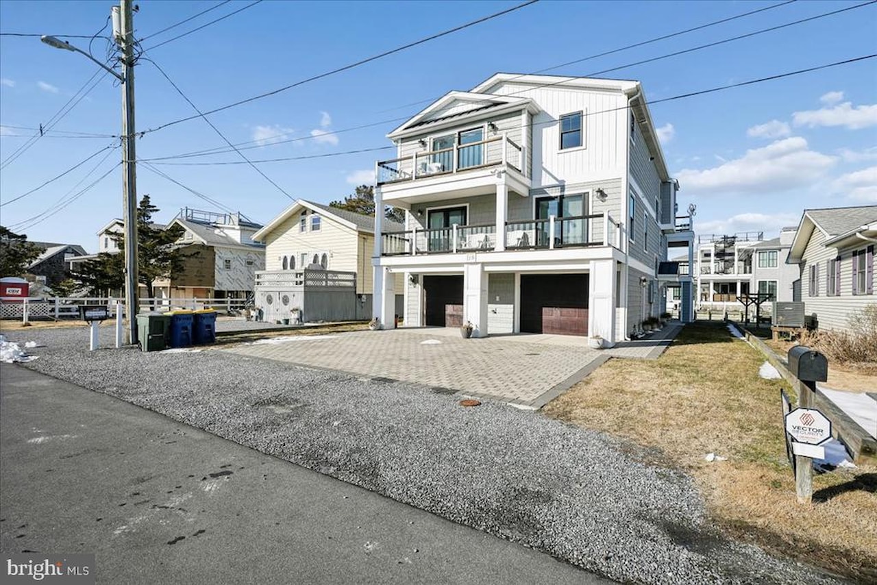  Real Estate for Sale - 19 Bayard Street Extension in Fenwick Island Photo 2