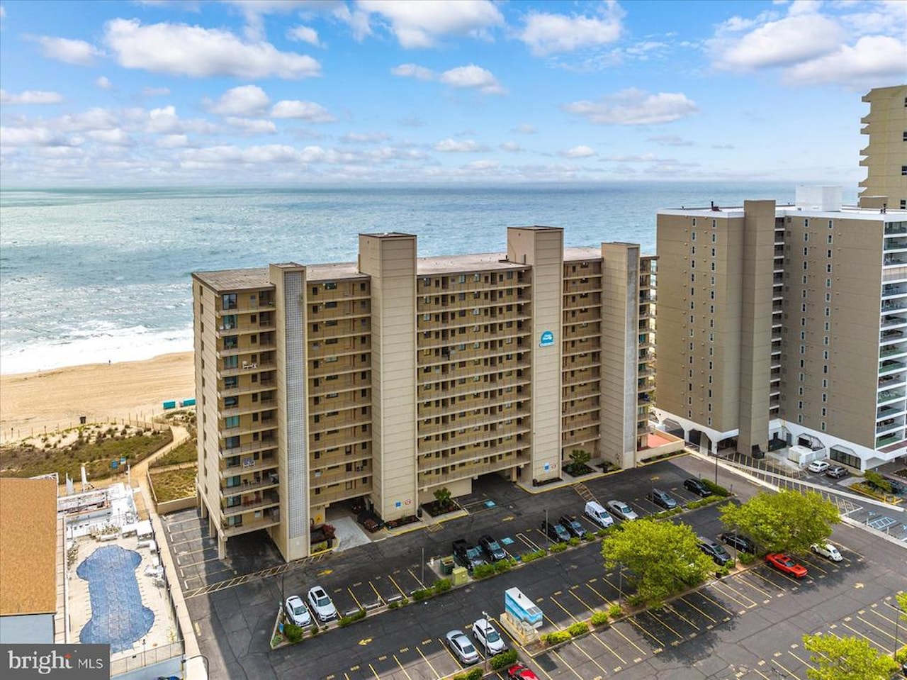 Marigot Beach Real Estate for Sale - 10002 Coastal Hwy #307 in Ocean City Photo 3