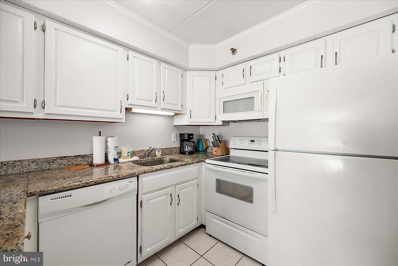 Marigot Beach Real Estate for Sale - 10002 Coastal Hwy #307 in Ocean City Photo 16