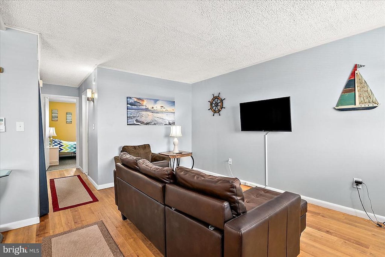 Summer Winds Real Estate for Sale - 424 Lark Ln #E303 in Ocean City Photo 3