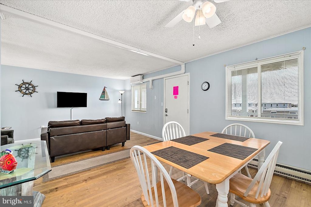 Summer Winds Real Estate for Sale - 424 Lark Ln #E303 in Ocean City Photo 11