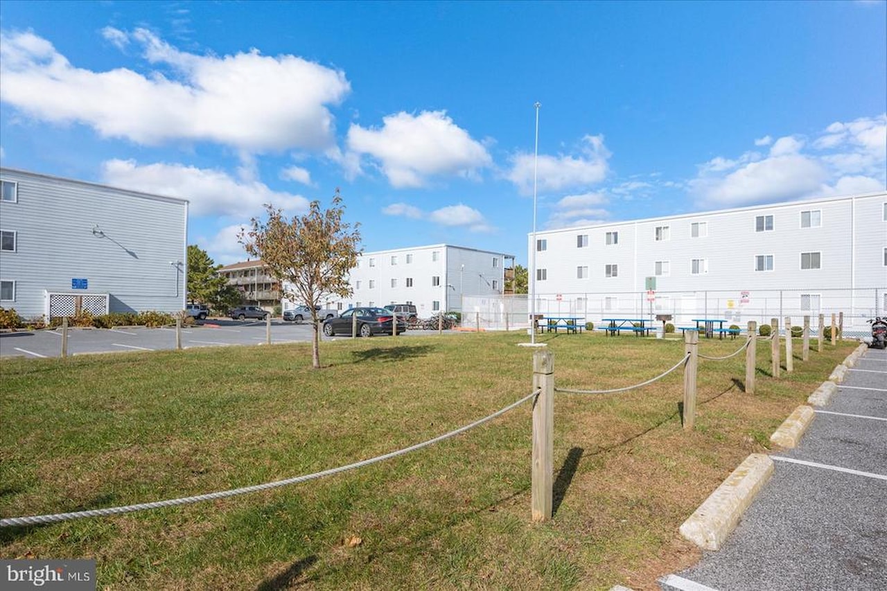 Summer Winds Real Estate for Sale - 424 Lark Ln #E303 in Ocean City Photo 28
