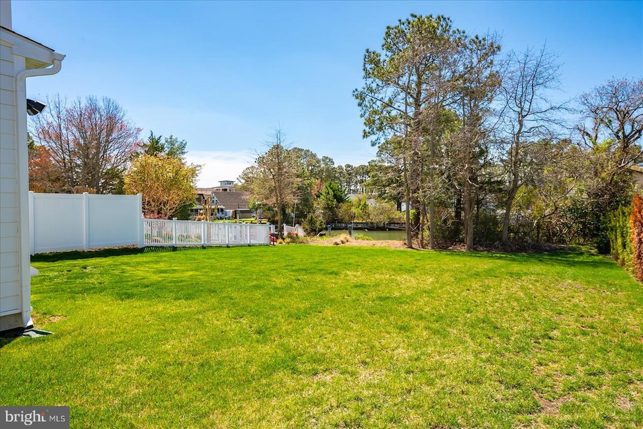  Real Estate for Sale - 12395 Hidden Bay Dr in Berlin Photo 69