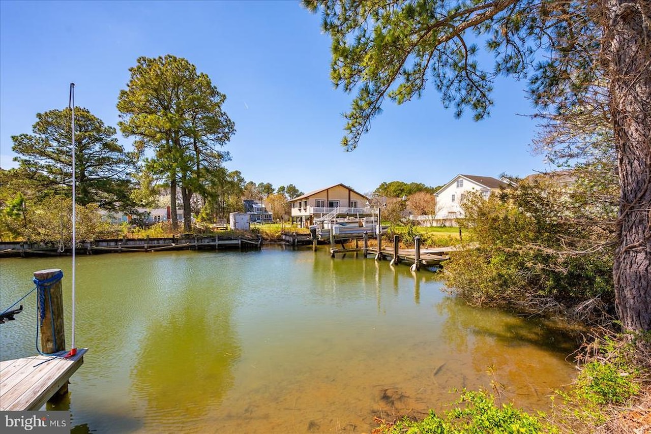  Real Estate for Sale - 12395 Hidden Bay Dr in Berlin Photo 74