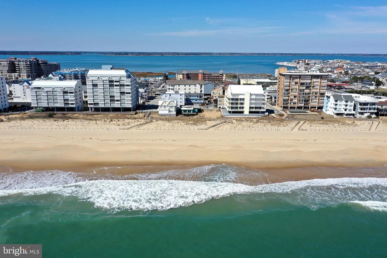  Real Estate for Sale - 8305 Atlantic Ave in Ocean City Photo 2