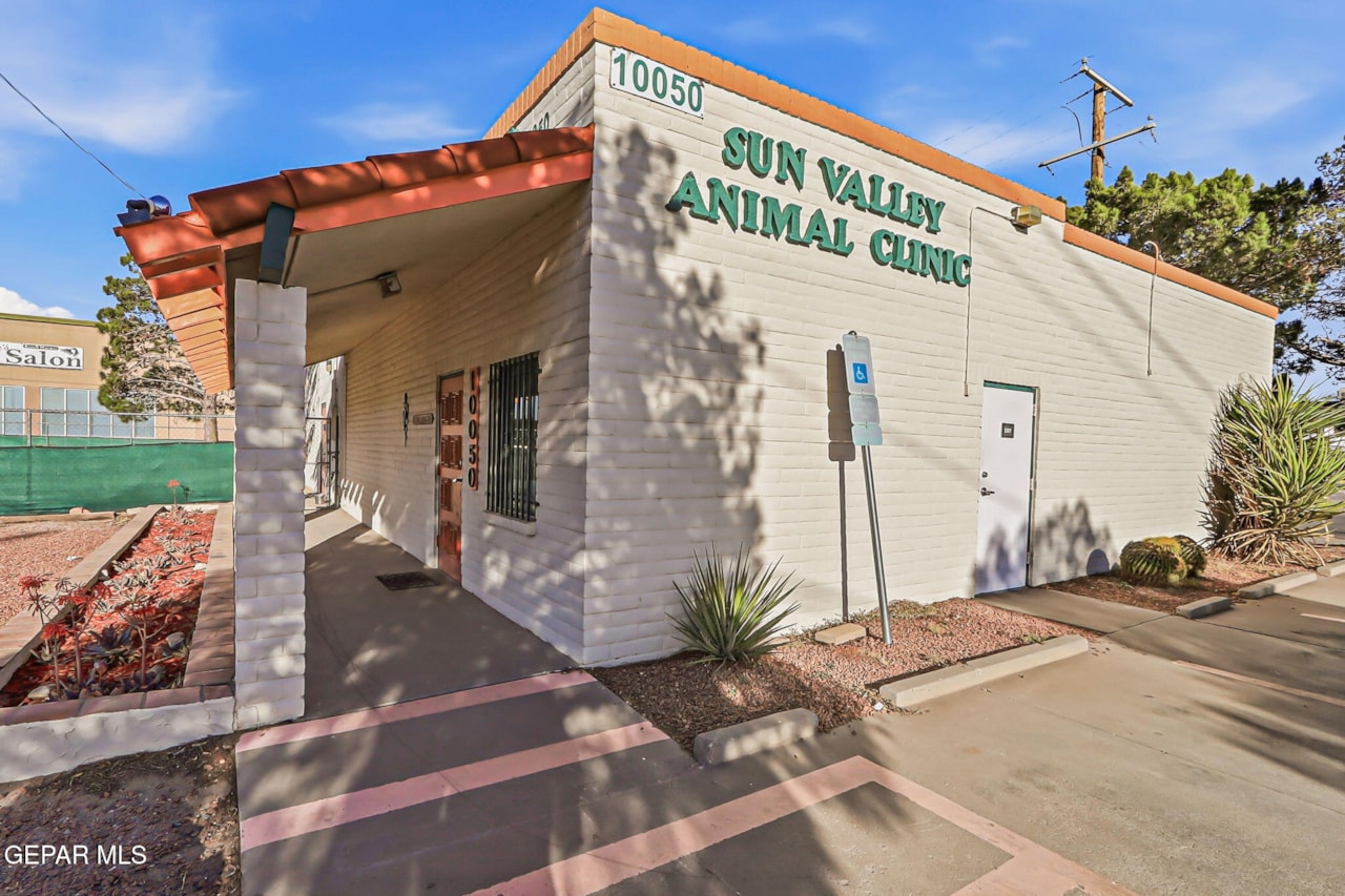 10050 McCombs Street gallery image 2
