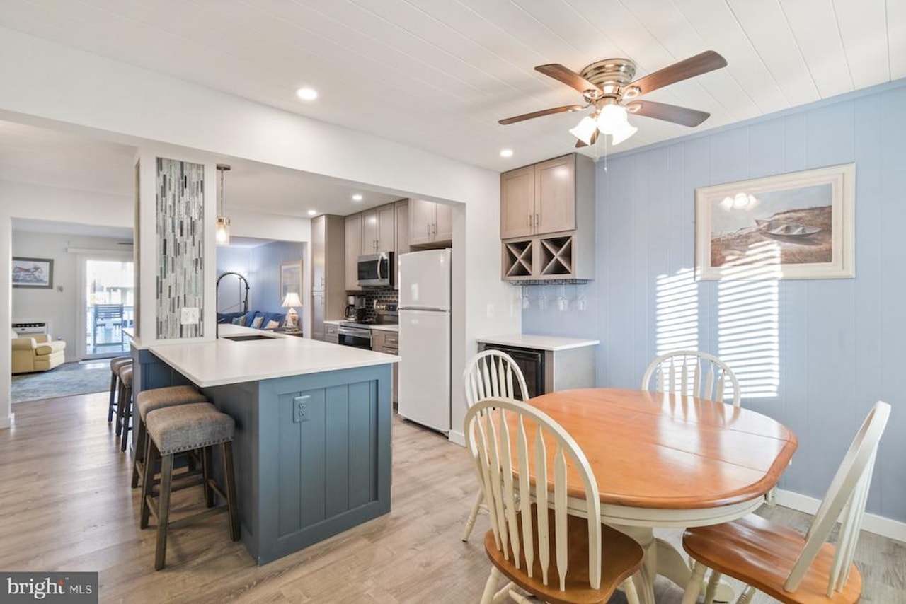 Chateau Phoenix Real Estate for Sale - 722 Mooring Rd #A104 in Ocean City Photo 3