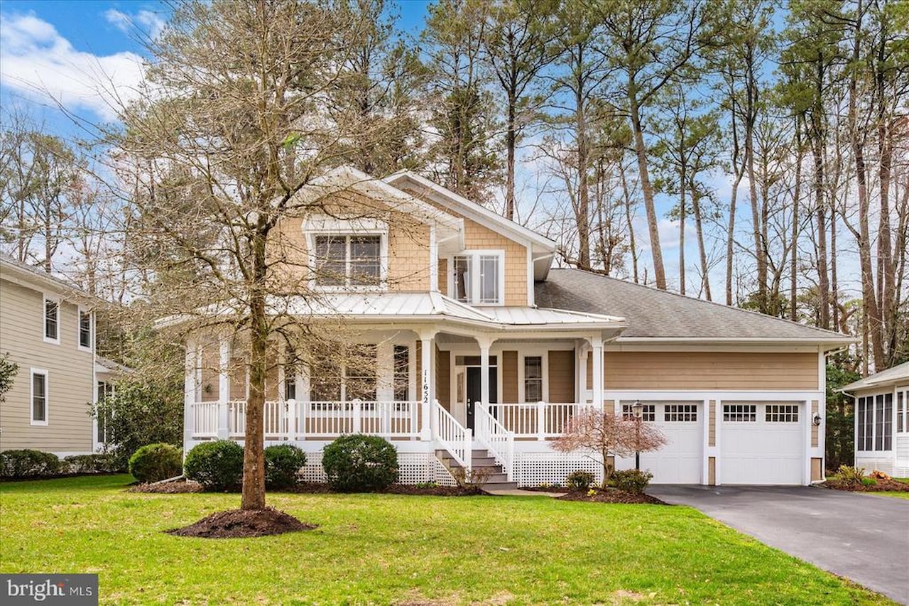 Real Estate for Sale - 11652 Maid At Arms Ln in Berlin Photo 2
