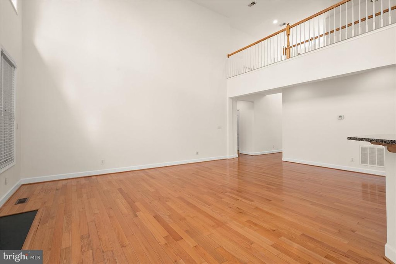  Real Estate for Sale - 11652 Maid At Arms Ln in Berlin Photo 12