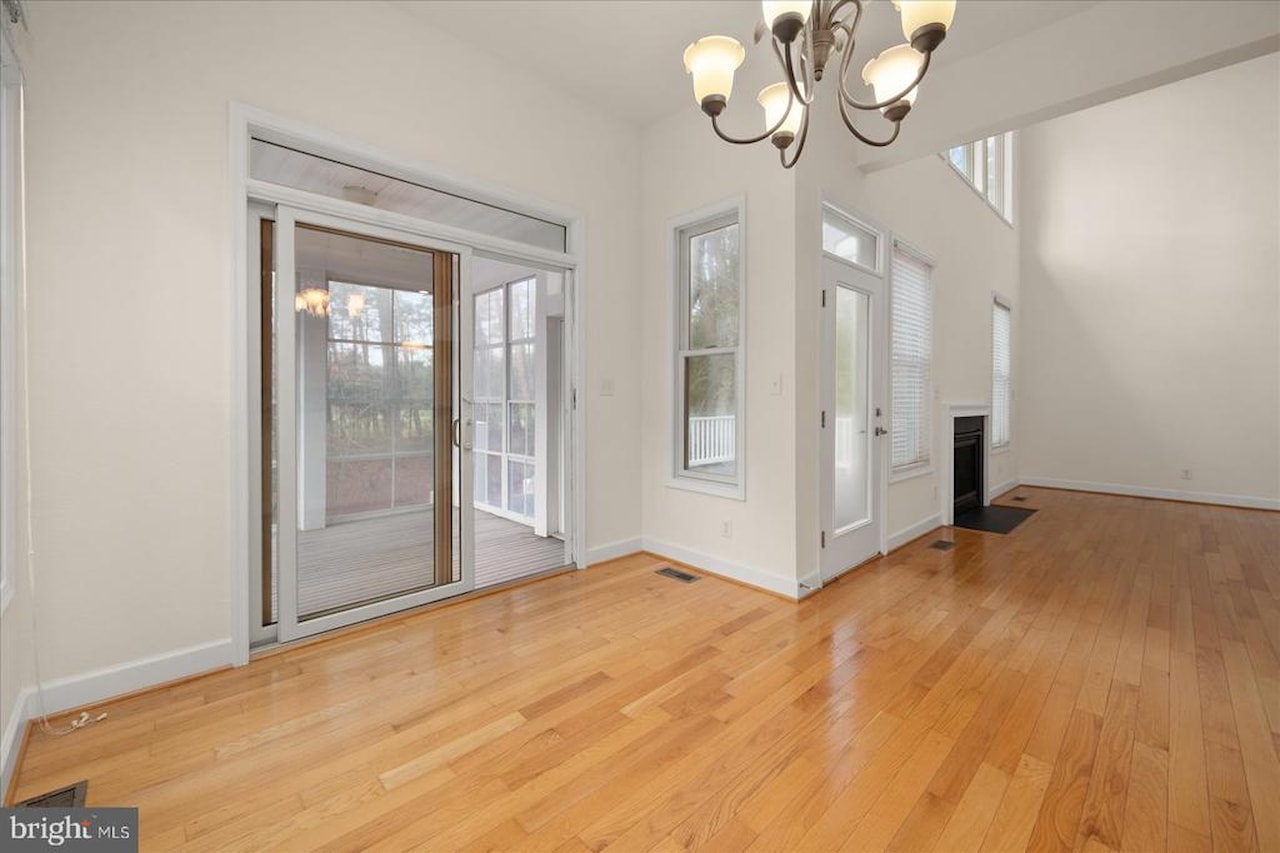  Real Estate for Sale - 11652 Maid At Arms Ln in Berlin Photo 21
