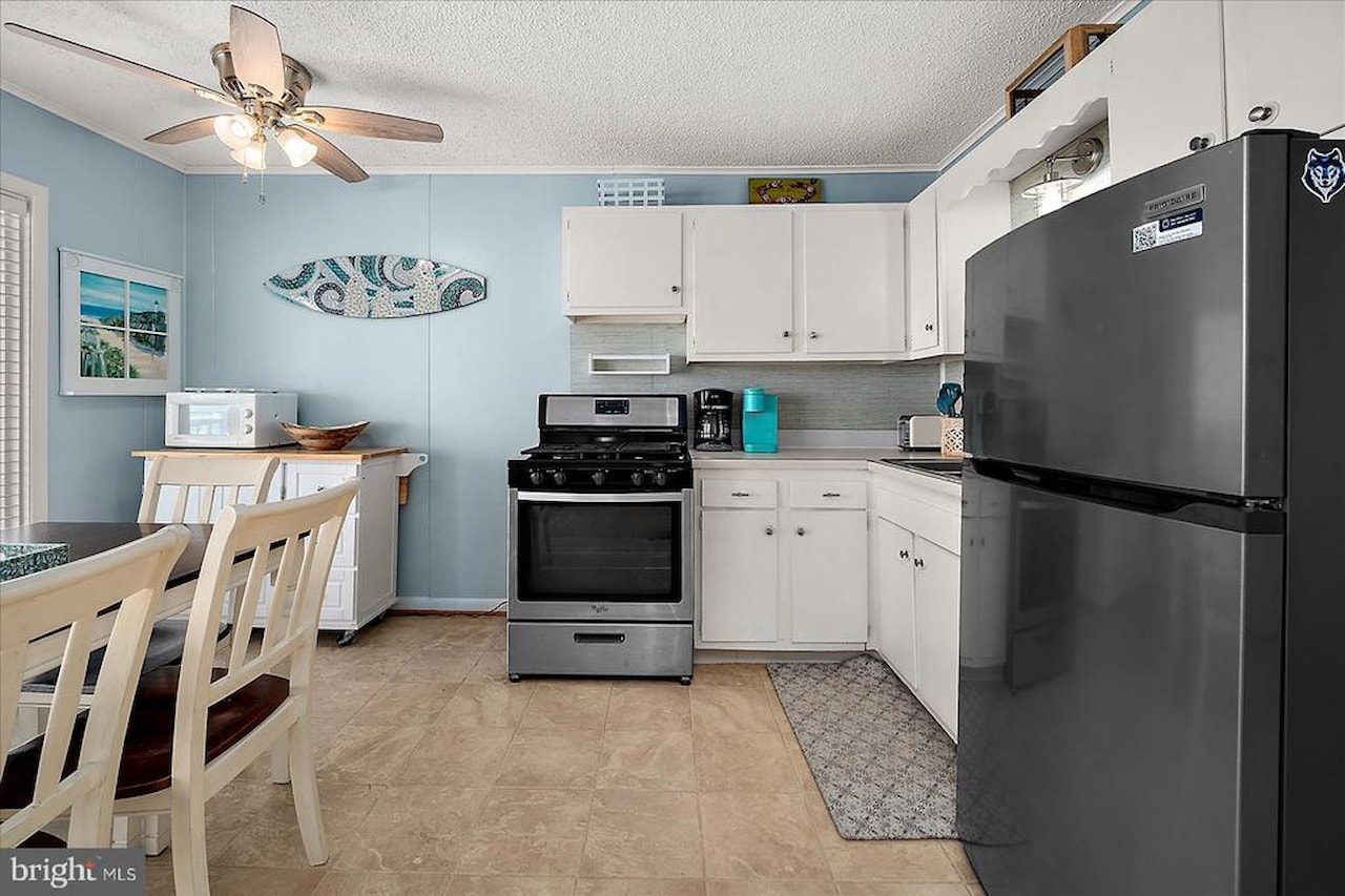 Hobo Ocean Real Estate for Sale - 12401 Wight St #8 in Ocean City Photo 17