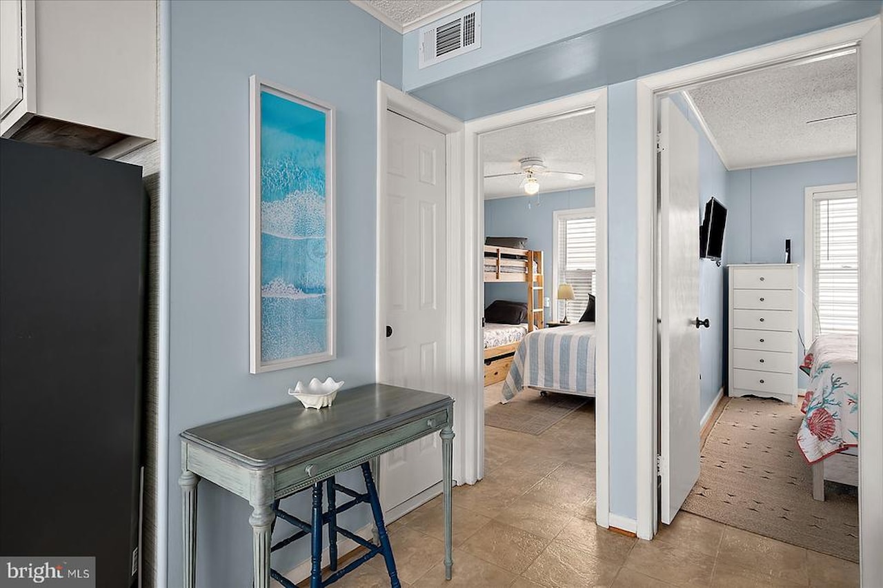 Hobo Ocean Real Estate for Sale - 12401 Wight St #8 in Ocean City Photo 24