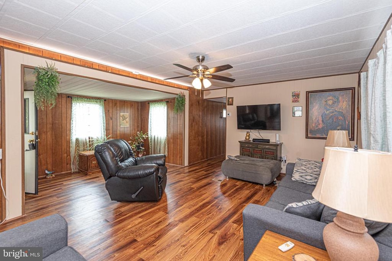  Real Estate for Sale - 13334 Colonial Rd in Ocean City Photo 17