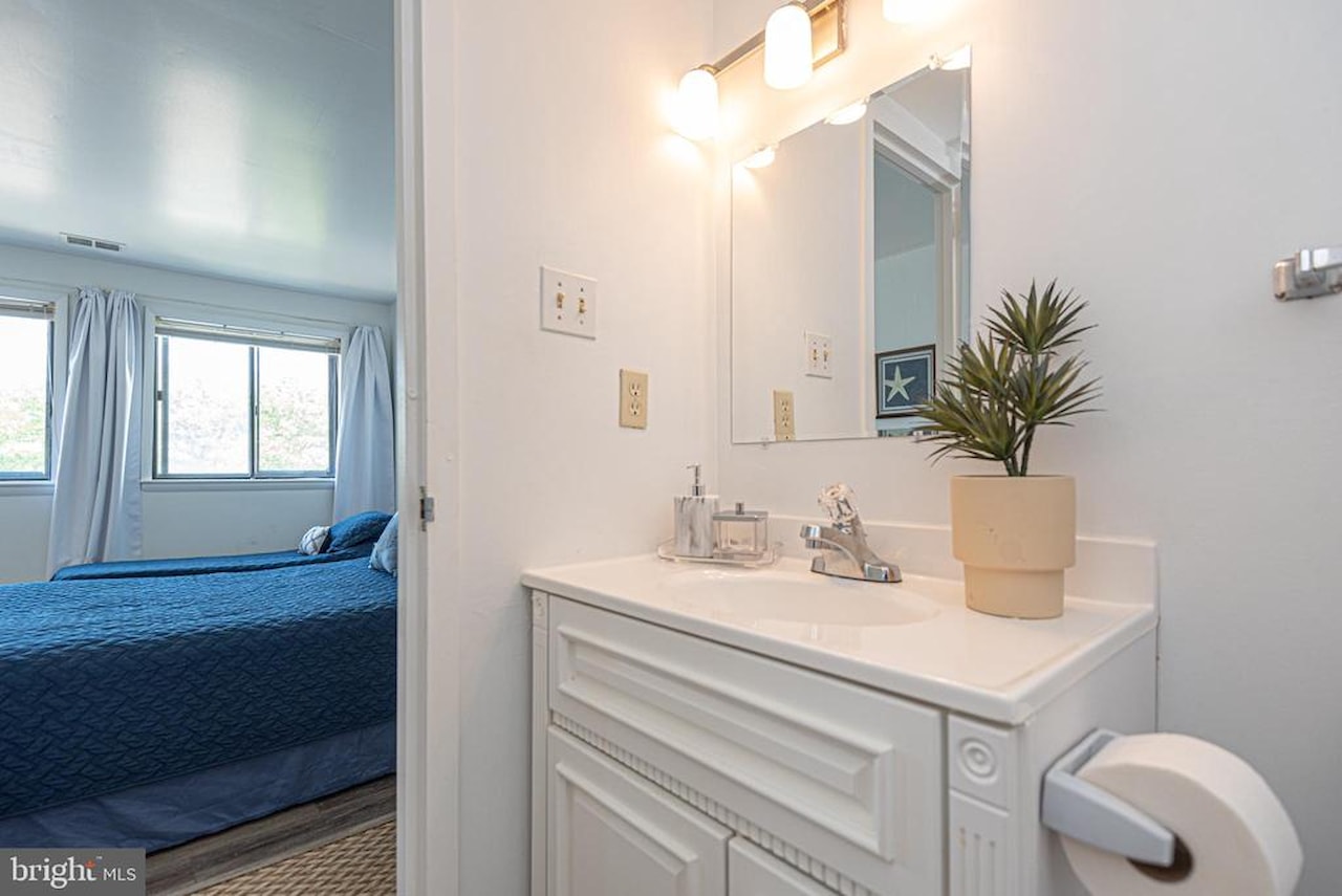 Tiburon I Real Estate for Sale - 13908 N Ocean Rd #5A in Ocean City Photo 18