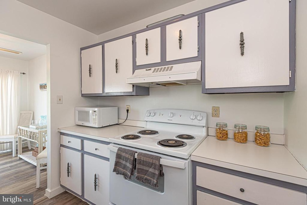 Tiburon I Real Estate for Sale - 13908 N Ocean Rd #5A in Ocean City Photo 8