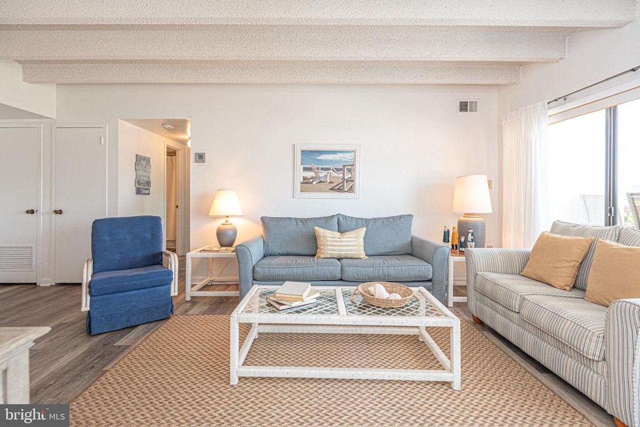 Tiburon I Real Estate for Sale - 13908 N Ocean Rd #5A in Ocean City Photo 2