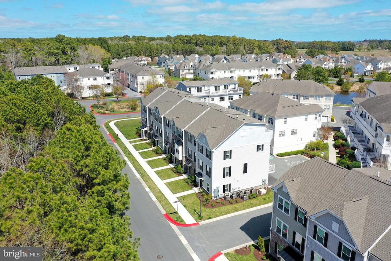  Real Estate for Sale - 12461 Coastal Marsh Dr #101 in Berlin Photo 89