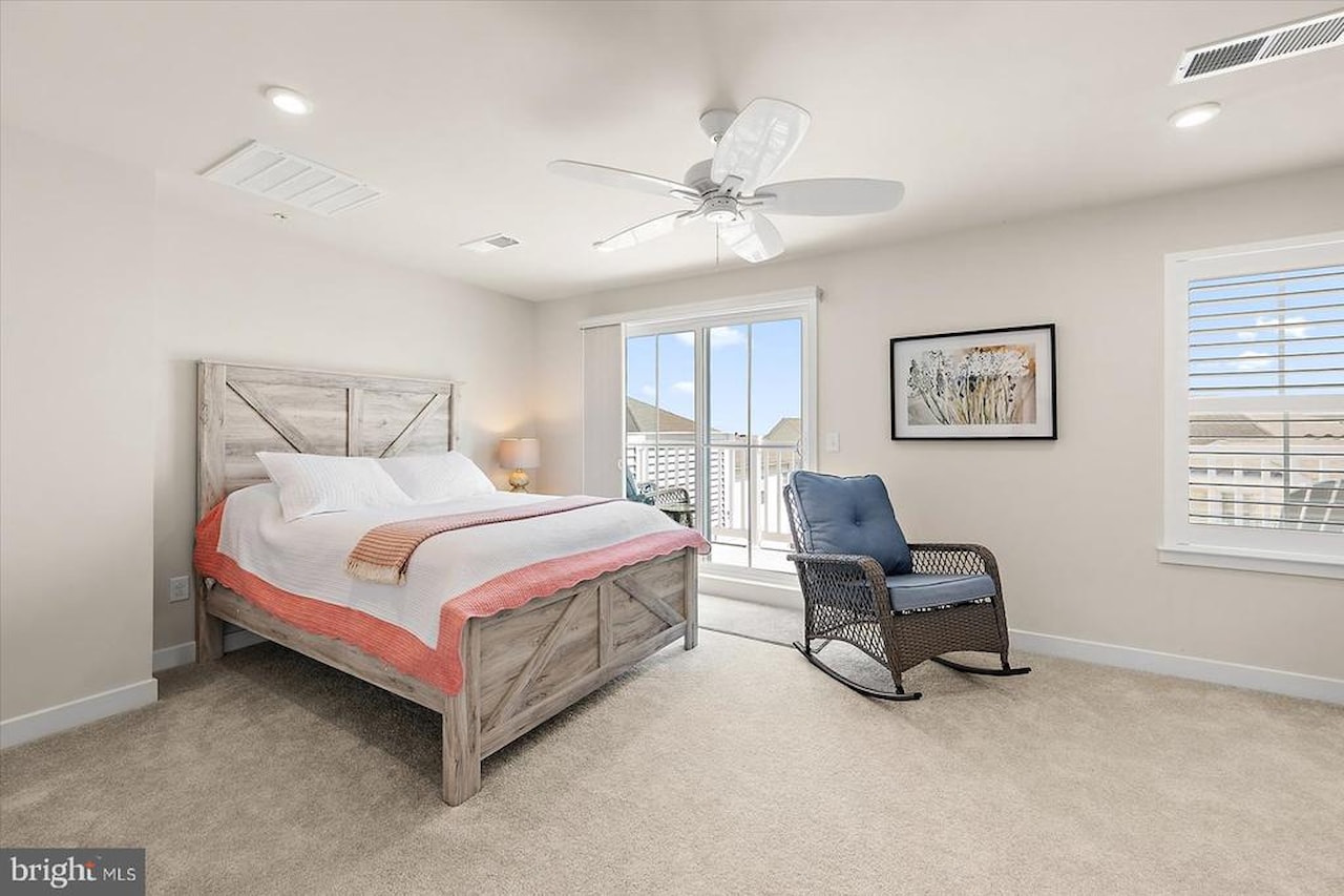  Real Estate for Sale - 12461 Coastal Marsh Dr #101 in Berlin Photo 42