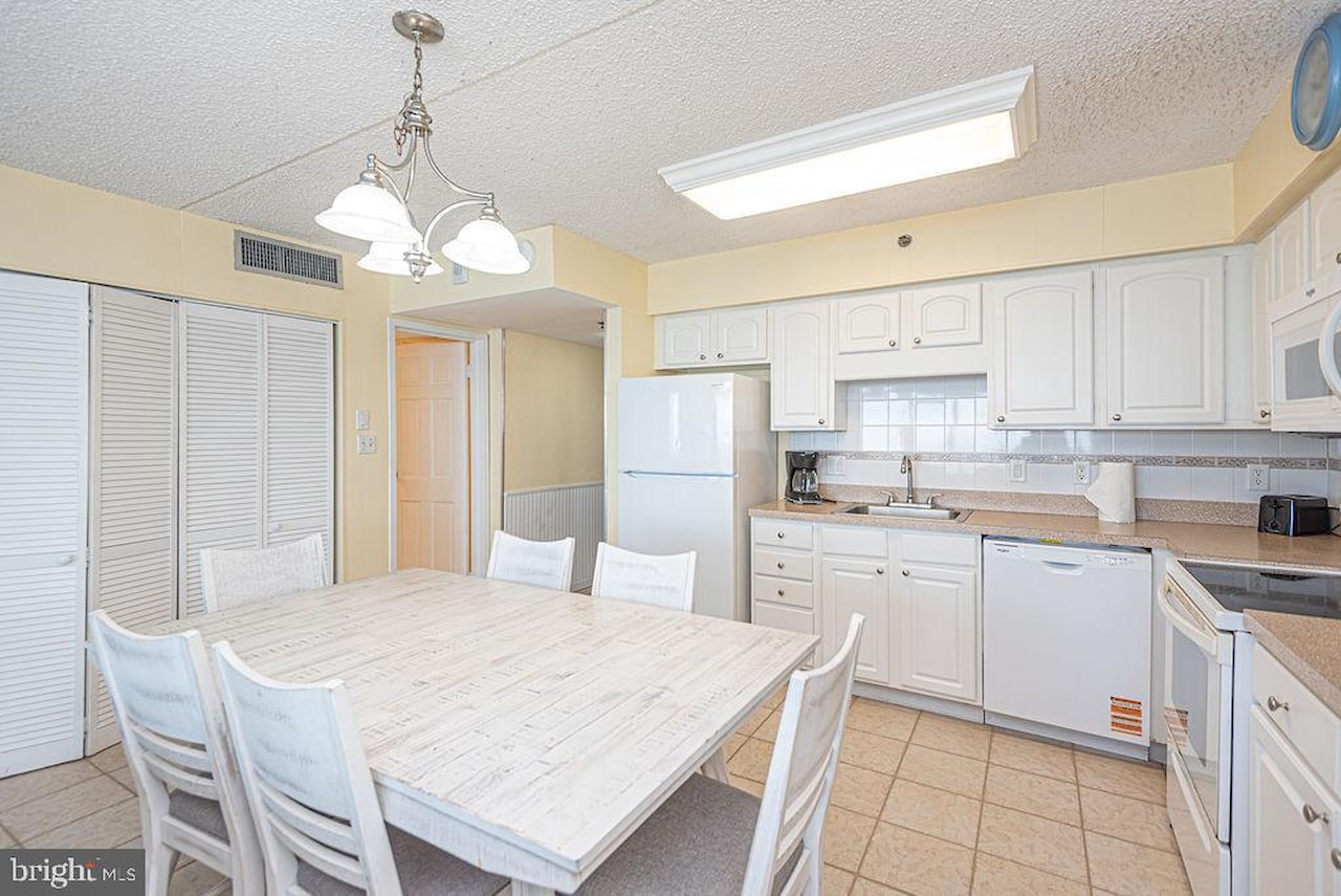 Carousel Real Estate for Sale - 11700 Coastal Hwy #1112 in Ocean City Photo 43