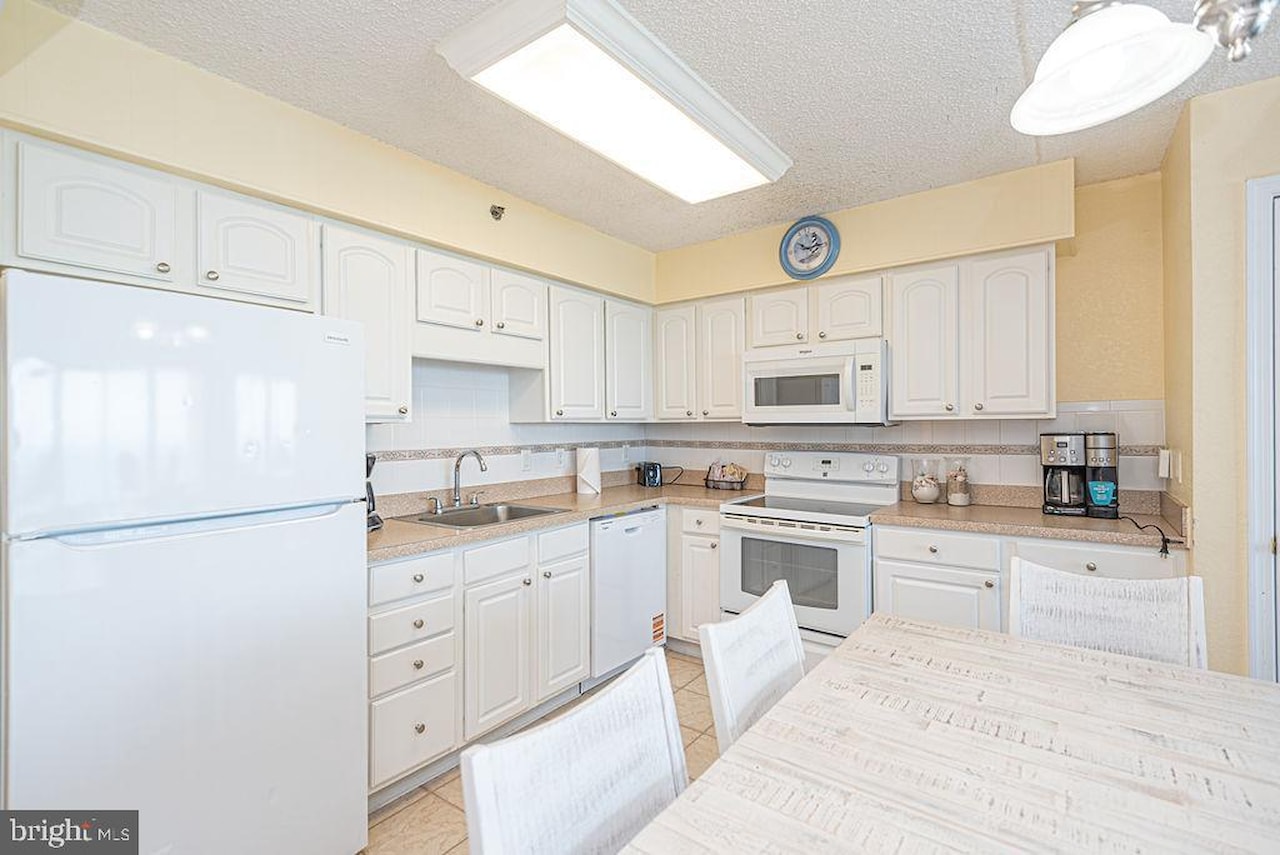 Carousel Real Estate for Sale - 11700 Coastal Hwy #1112 in Ocean City Photo 41