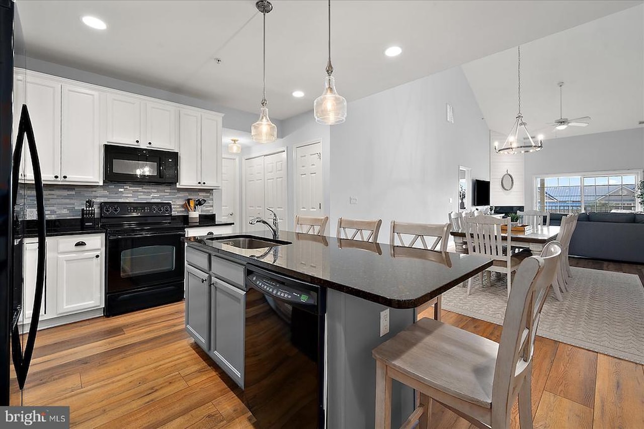 Seabright Real Estate for Sale - 200 Wicomico St #305 in Ocean City Photo 15